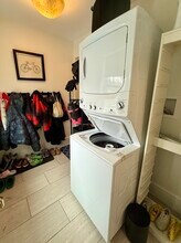 253 Brown St in Waltham, MA - Building Photo - Building Photo