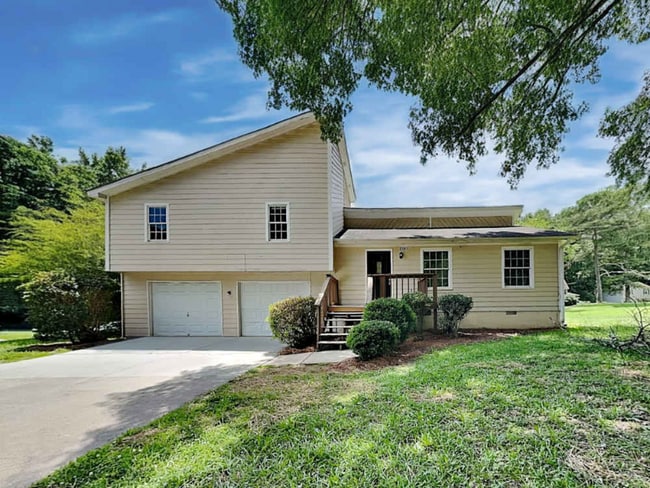 property at 3191 Grand Central Dr