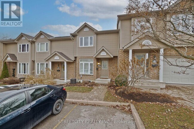 1320 Savannah Dr in London, ON - Building Photo - Building Photo