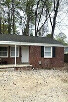 1319 Hendrix St in Columbia, SC - Building Photo