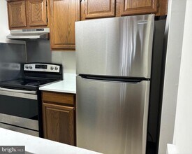 1222 Ravens Crest Dr in Plainsboro, NJ - Building Photo - Building Photo