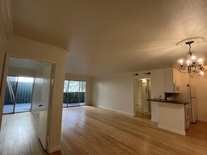 552 N Bellflower Blvd in Long Beach, CA - Building Photo - Building Photo