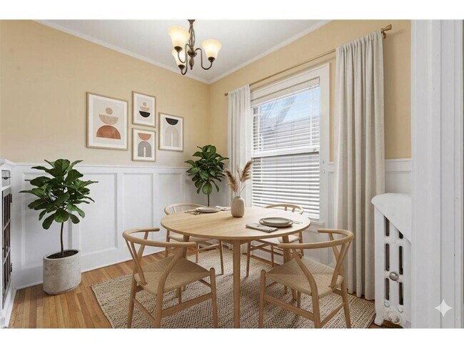 property at 2545 Garfield Ave