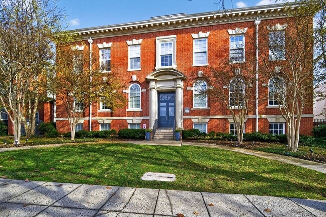 property at 2035 2nd St NW