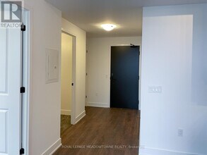 2343 Khalsa Gate in Oakville, ON - Building Photo - Building Photo