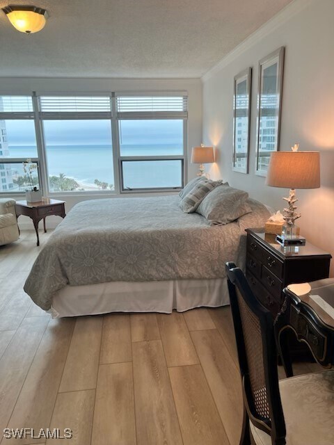 property at 4251 Gulf Shore Blvd N