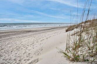 106 Ocean View Ave in Kure Beach, NC - Building Photo - Building Photo