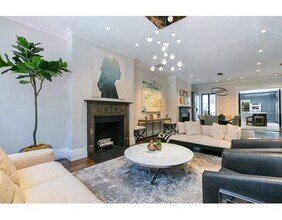 61 Chestnut St in Boston, MA - Building Photo - Building Photo