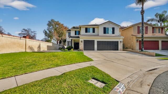 2515 Quiet Meadow Cir in Corona, CA - Foto de edificio
