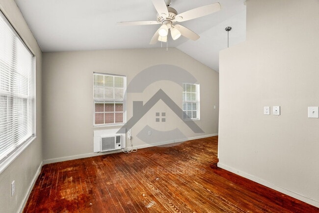 2013 Independence St in Conway, AR - Building Photo - Building Photo