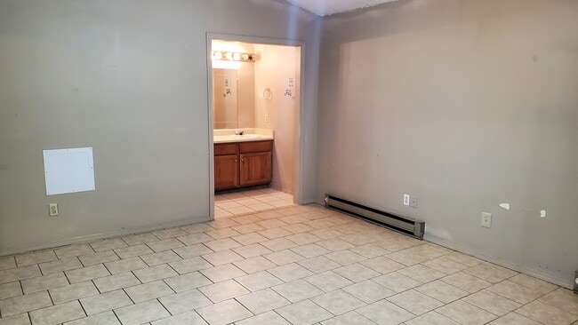 207 Pleasant Ave, Unit 207