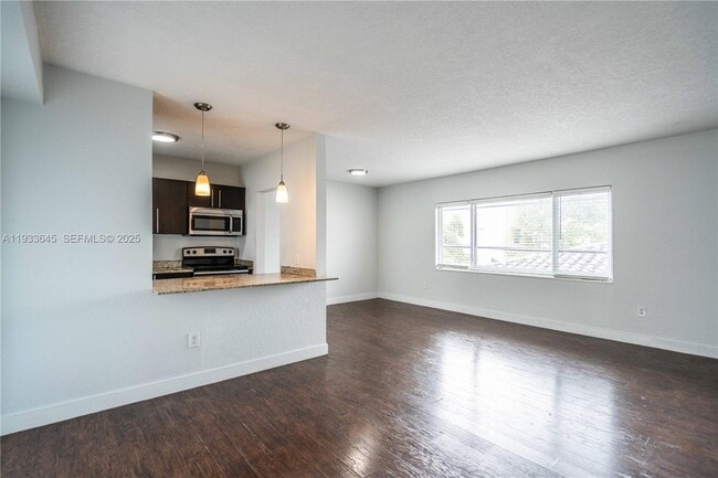 1940 Biarritz Dr in Miami Beach, FL - Building Photo - Building Photo