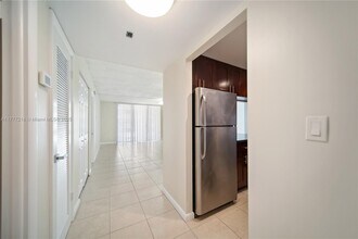 16710 NE 9th Ave in Miami, FL - Building Photo - Building Photo