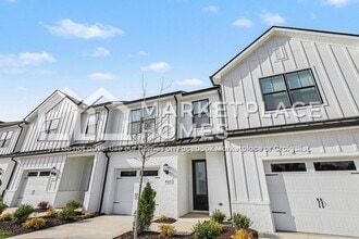 4017 Norman Dr in Spring Hill, TN - Building Photo - Building Photo