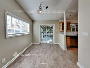 18612 Arminta St in Los Angeles, CA - Building Photo - Building Photo