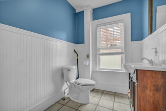 210 W 8th St in Boston, MA - Building Photo - Building Photo