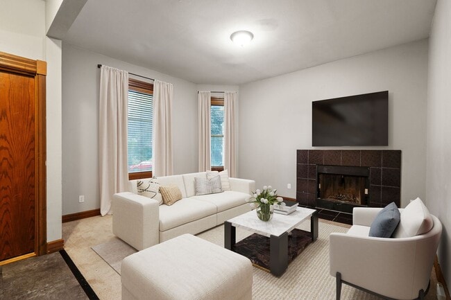 property at 2923 N Maryland Ave