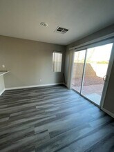 6456 Muldoon Ct in Las Vegas, NV - Building Photo - Building Photo
