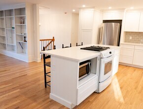 6 Eastfield Rd in Cape Elizabeth, ME - Building Photo - Building Photo