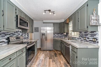 1005 Home Trail in Gastonia, NC - Building Photo - Building Photo