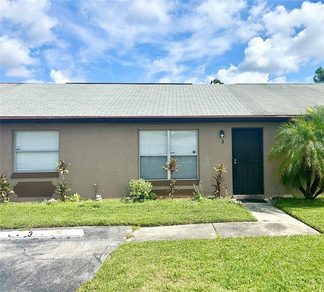 3 Las Brisas Way in Kissimmee, FL - Building Photo - Building Photo