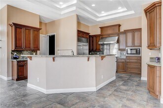 4641 Velvet Crest Ln in Las Vegas, NV - Building Photo - Building Photo