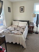 53 W 7th St, Unit 2 in Boston, MA - Foto de edificio - Building Photo