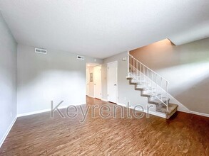 7304 Old Clinton Pike in Knoxville, TN - Building Photo - Building Photo