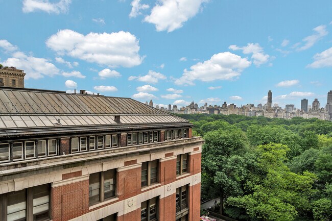 25 Central Prk W in New York, NY - Building Photo - Building Photo
