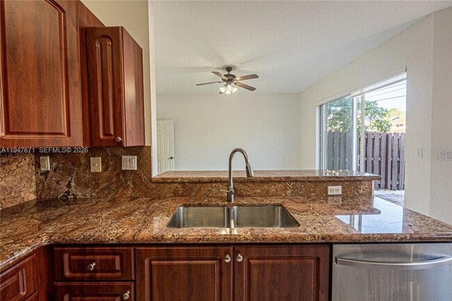 11851 SW 80th Terrace in Miami, FL - Building Photo - Building Photo