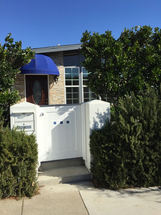 1141 24th St in Santa Monica, CA - Building Photo