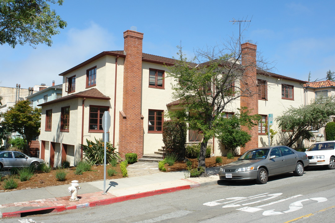 1640 Scenic Ave in Berkeley, CA - Building Photo