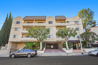 Vista Apartments in Los Angeles, CA - Building Photo - Building Photo