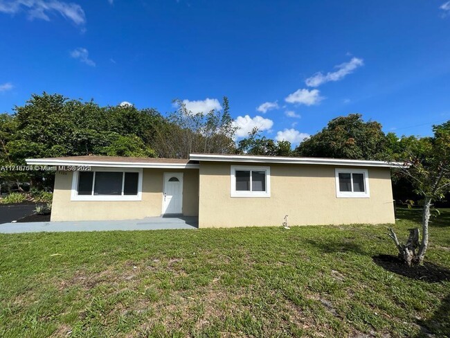 1125 NW 16th Ct in Fort Lauderdale, FL - Building Photo - Building Photo