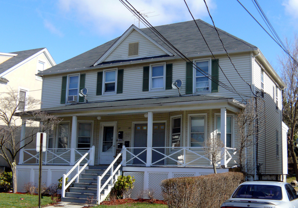 35-37 High St in Rye, NY - Building Photo