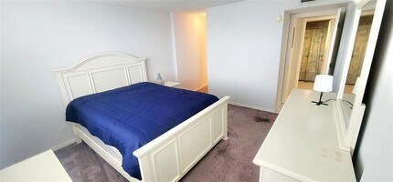 1009 N Ocean Blvd, Unit 411 in Pompano Beach, FL - Foto de edificio - Building Photo