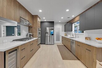 4716 Tyrone Ave in Los Angeles, CA - Building Photo - Building Photo