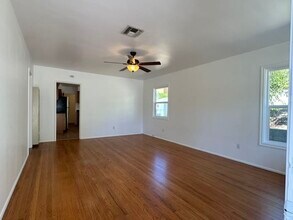 6011 Pine Crest Dr in Los Angeles, CA - Building Photo - Building Photo