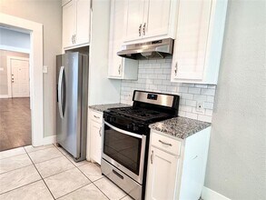 3455 Roberts Ave in Dallas, TX - Building Photo - Building Photo