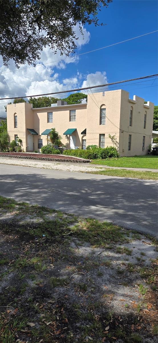 property at 1800 SW 11th St