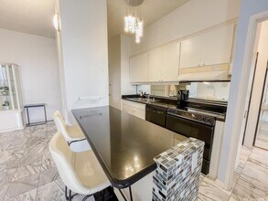 1778 Ala Moana Blvd, Unit 1-1-918 in Honolulu, HI - Building Photo - Building Photo