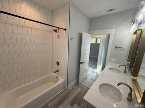 1011 N K St in Pensacola, FL - Building Photo - Building Photo