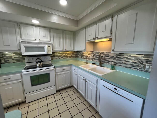 995 La Guna Dr in Venice, FL - Building Photo - Building Photo