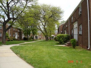 First Property Mngmt-South Elmora Apartments in Elizabeth, NJ - Foto de edificio - Building Photo