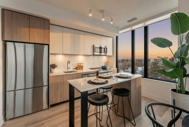 500 Upper Wellington