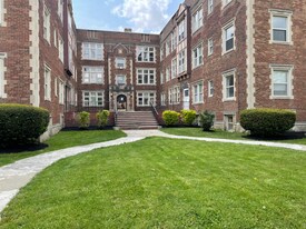 2828 S Moreland Blvd