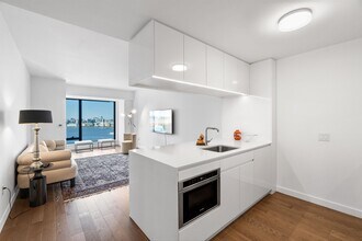 99 Hudson St in Jersey City, NJ - Foto de edificio - Building Photo