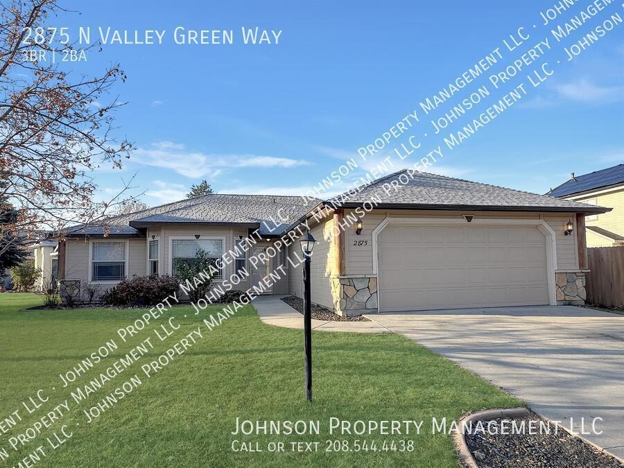 2875 N Valley Green Way in Meridian, ID - Foto de edificio