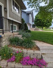 8005 S 152nd St in Omaha, NE - Building Photo - Building Photo