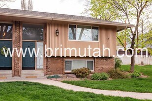 1968 Lincoln Ln in Holladay, UT - Building Photo